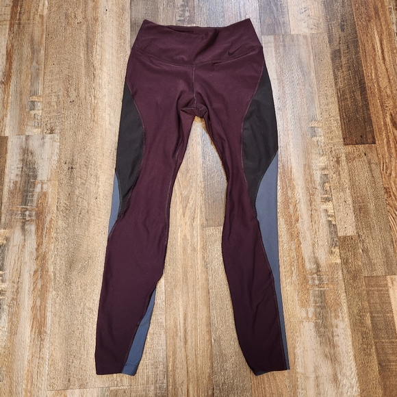 Nike Pants - Nike Dri-Fit Leggings Size S 28" Inseam